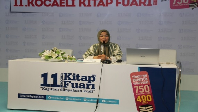 Kamalova “Türklerde, kadın kılıç da kuşanır, kalem de tutardı” dedi