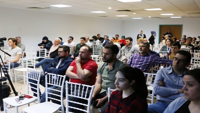 Kocaeli kitap fuarında Yazarlar söyleşi ve konferanslarla okurlarıyla buluşuyor